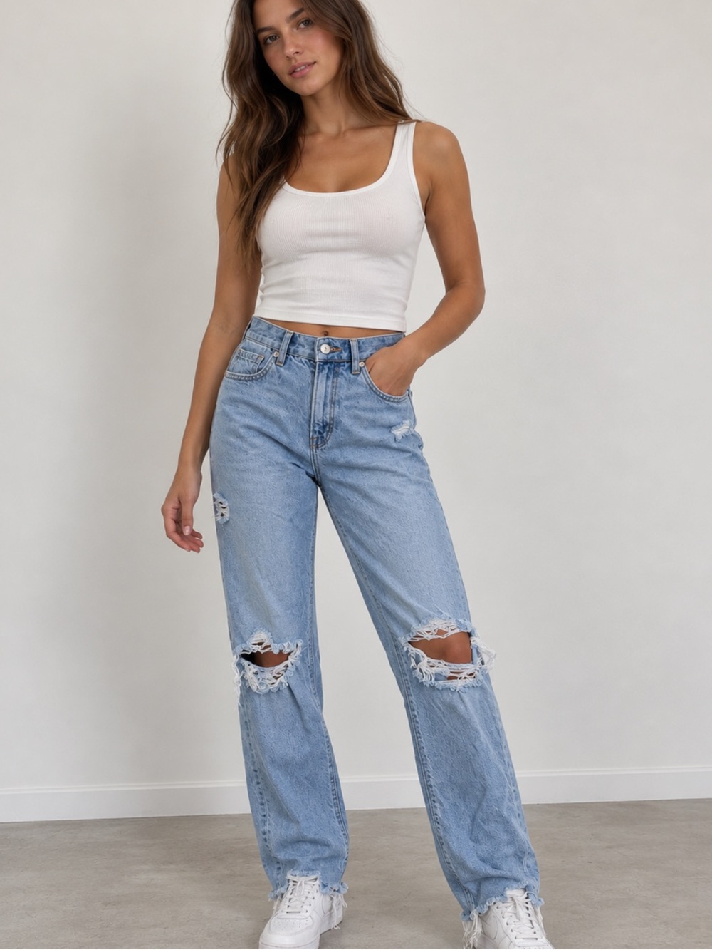 American Eagle High Rise Curvy Mom Jeans Size 0 Light Wash Distressed Y2K
